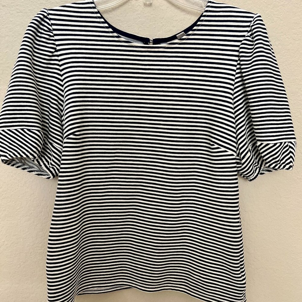 Anthropologie Dolan Left Coast Collection black/white puff sleeve top - small